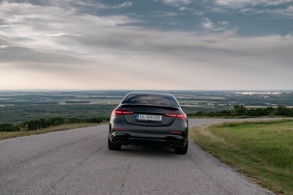 Mercedes-AMG C 63 S E Performance